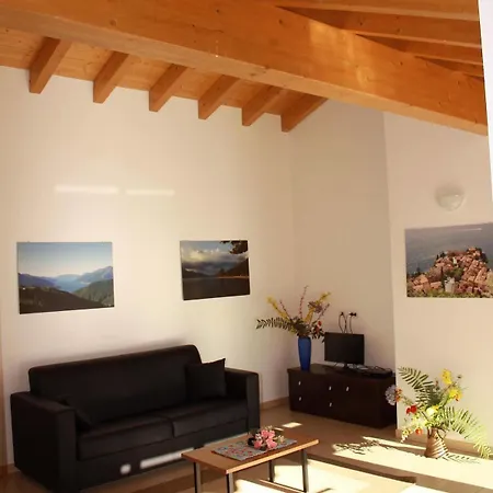 Le Azalee&spa Appartement Vercana